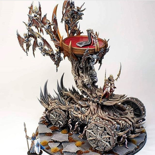 🦇 Dark Elf War Machine: The Altar Of The Succubi painted! 🦇