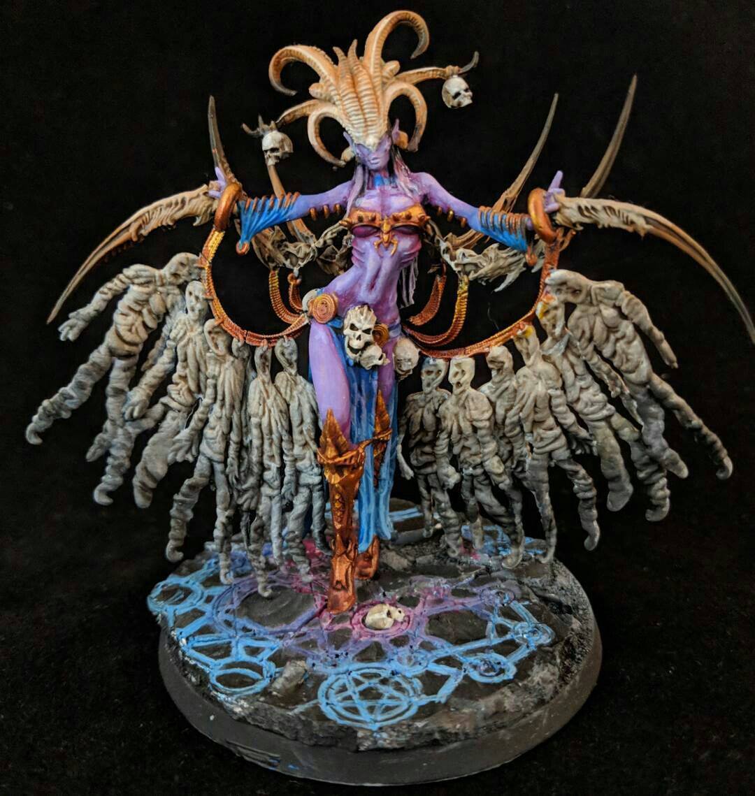 Mahleezariah painted 💀 Photos of the Lust Elves Matriarch